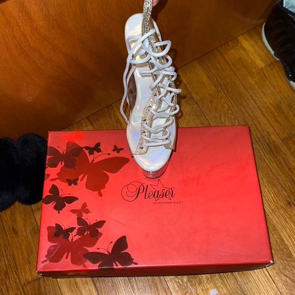 PLEASER HEELS !!! - Picture 4 of 5
